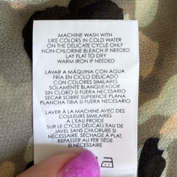 •CAbi• Tiered Off the Shoulder Blouse - Size Medium - Picture 10 of 11